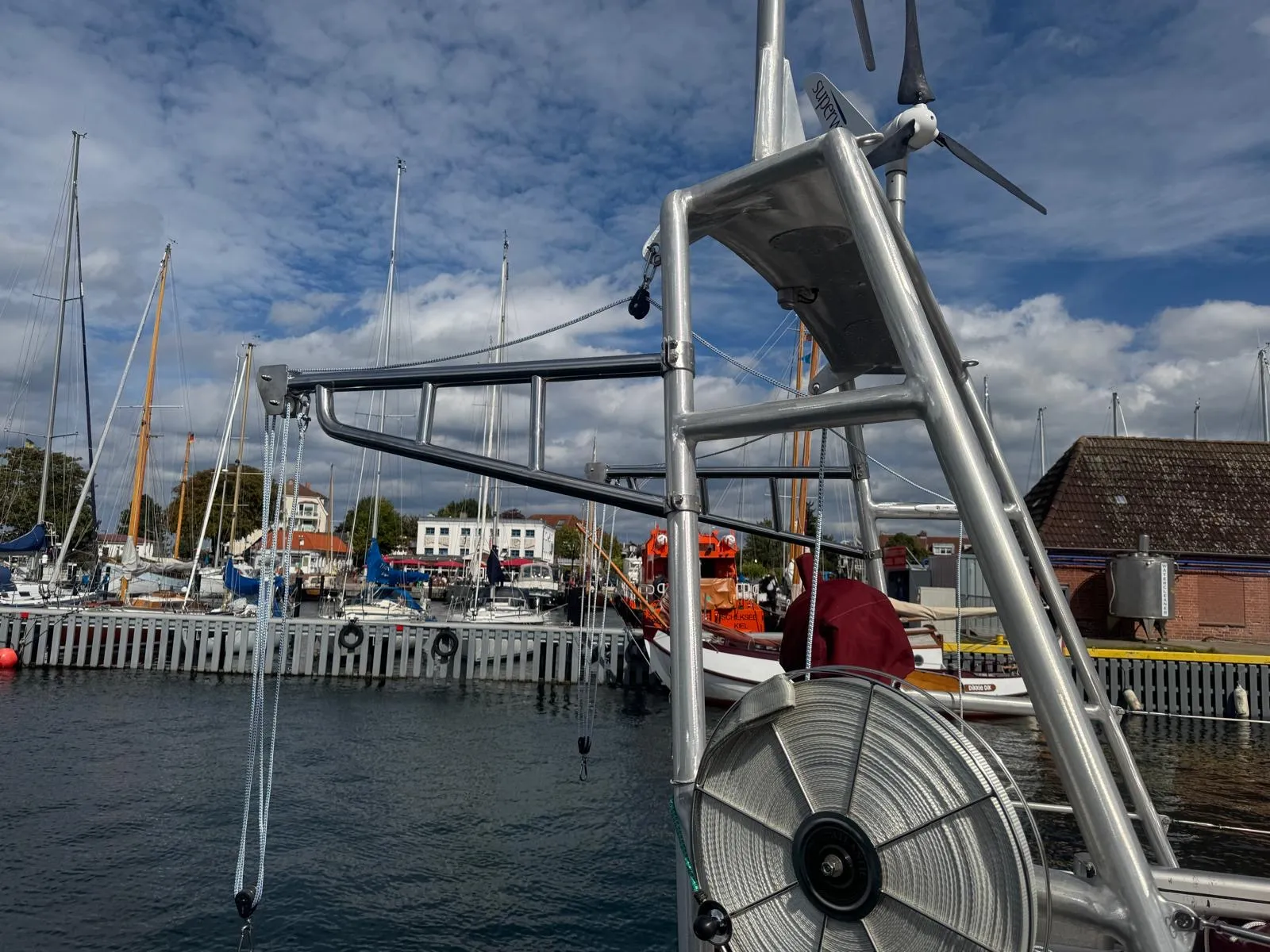 Yachtbedarf — Niro Schmidt Laboe